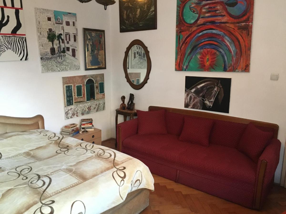 Art House 001 Hotel Kotor Bagian luar foto