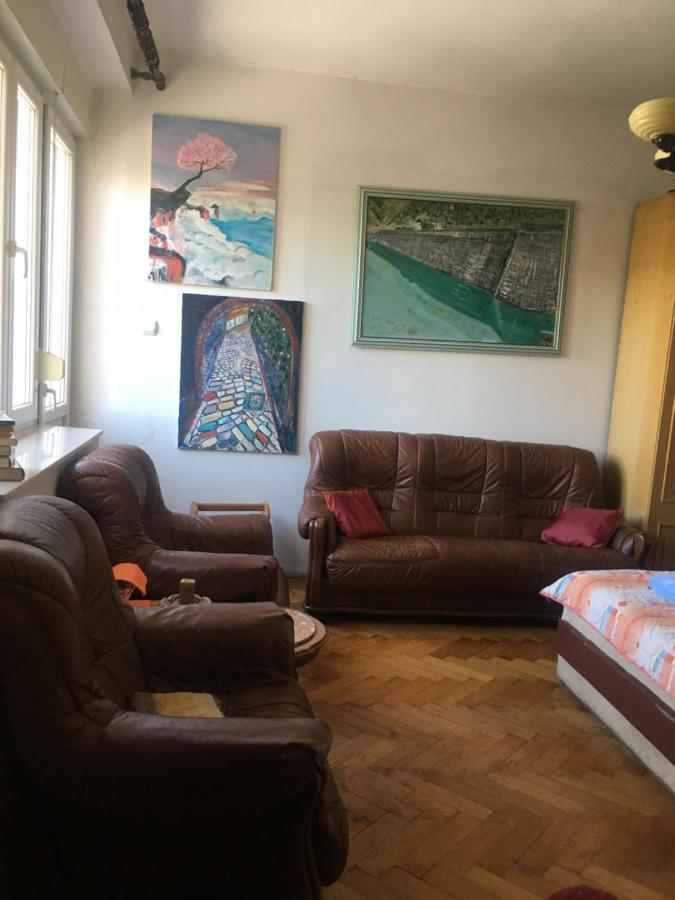 Art House 001 Hotel Kotor Bagian luar foto